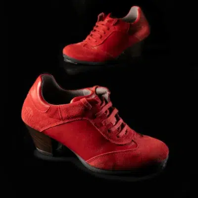 zapato zapatilla sneaker baile Flamenco hibrido hybrid show fiz rojo